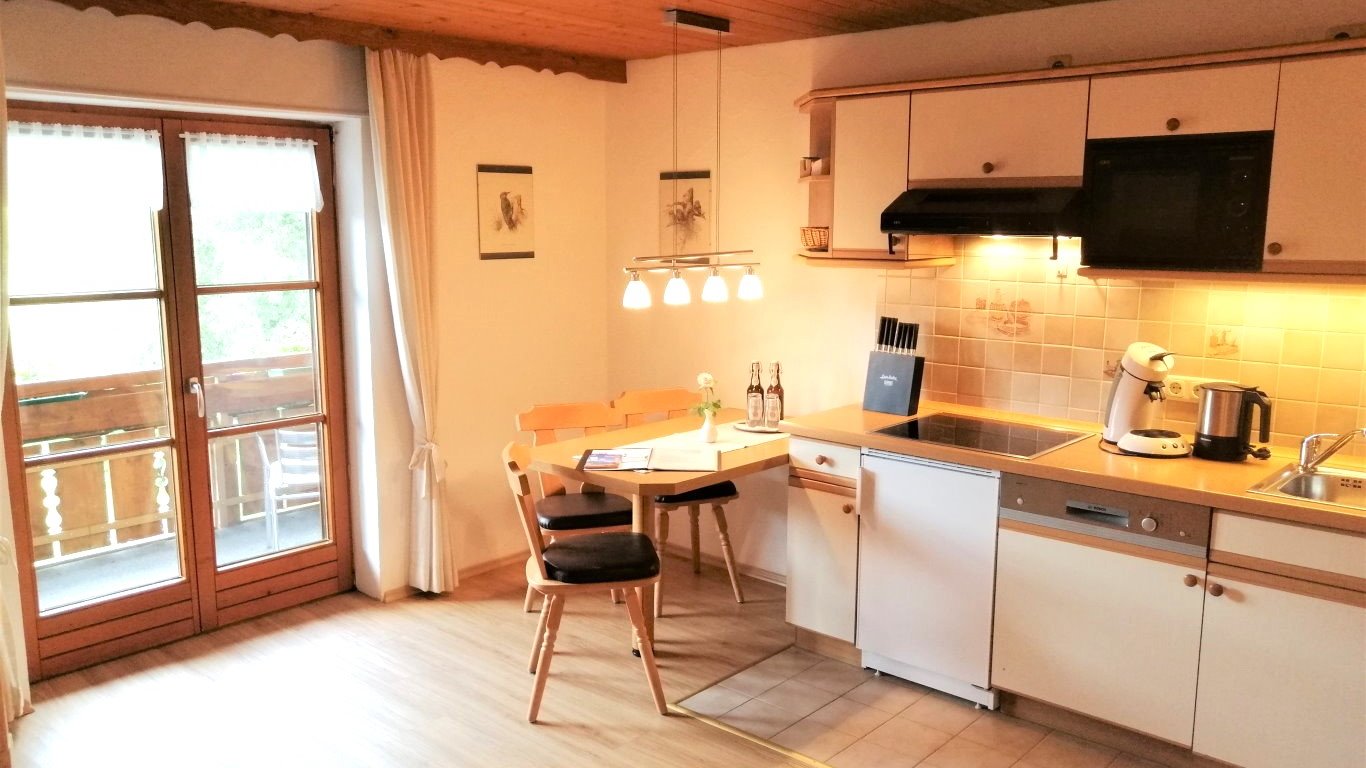 Die Küchenzeile in der Ferienwohnung Mädelegabel