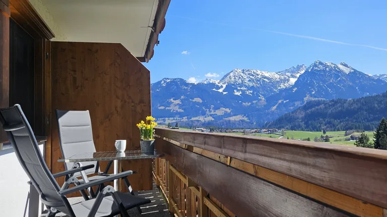 Südbalkon mit Berg- und Gartenblick – Berg- und Gartenblick, Südbalkon – Herrenberg